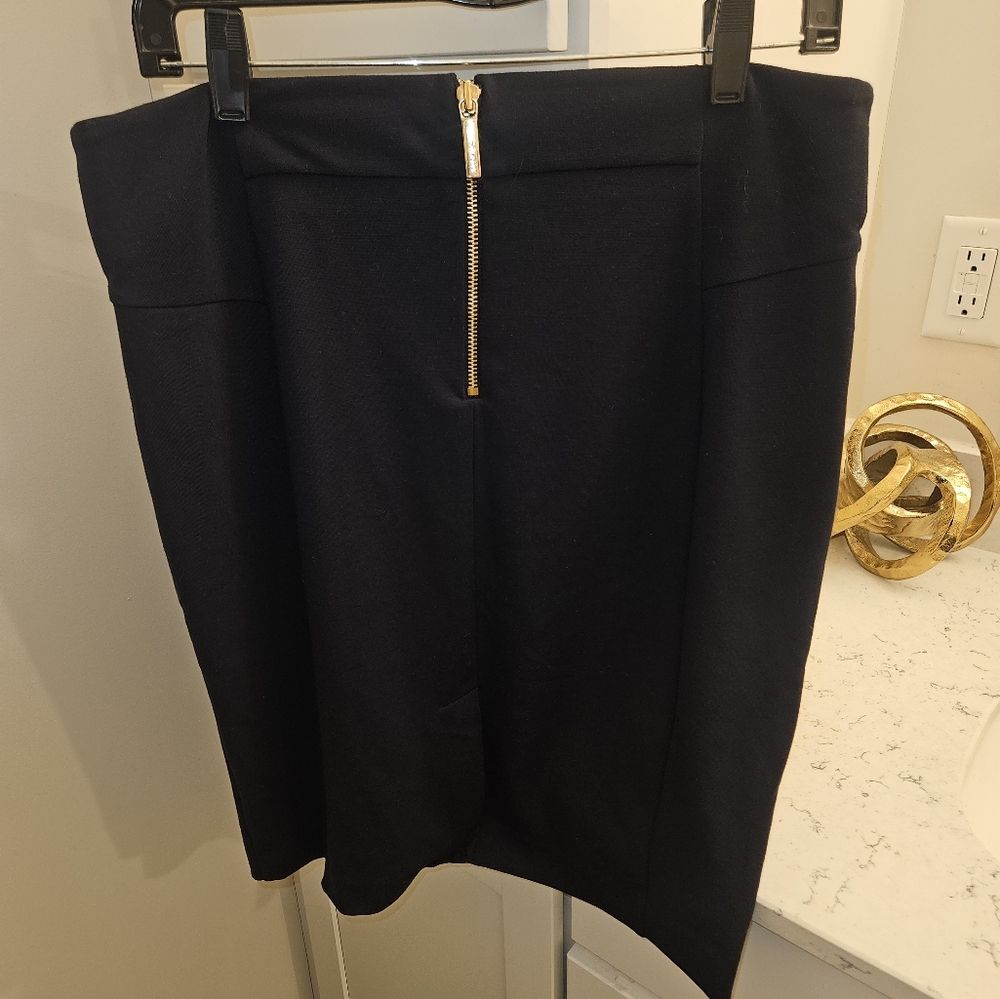 Michael Kors Navy Skirt - Picture 2 of 2
